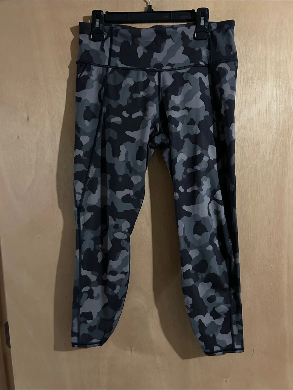 Athleta Gray Camo Active Leggings